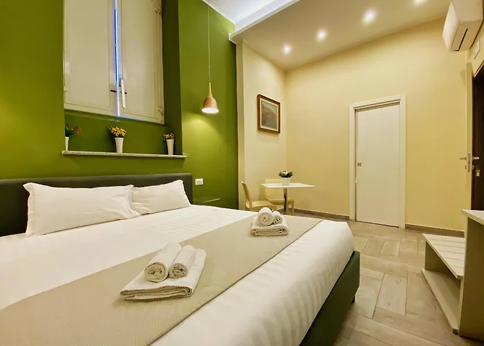 Bed and Breakfast Main - Municipio Napoli